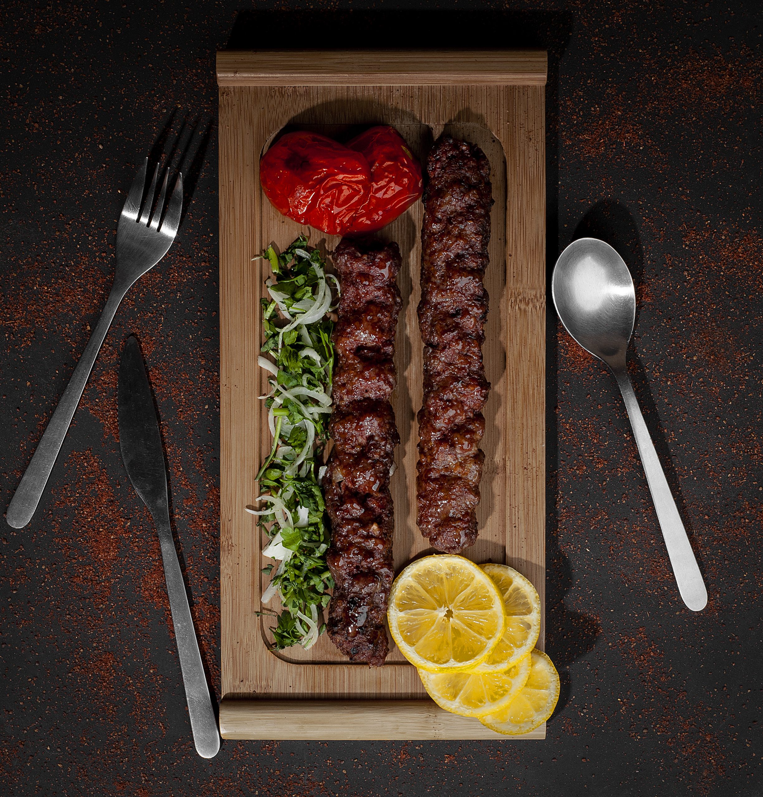 فضای داخلی رستوران کدخدا