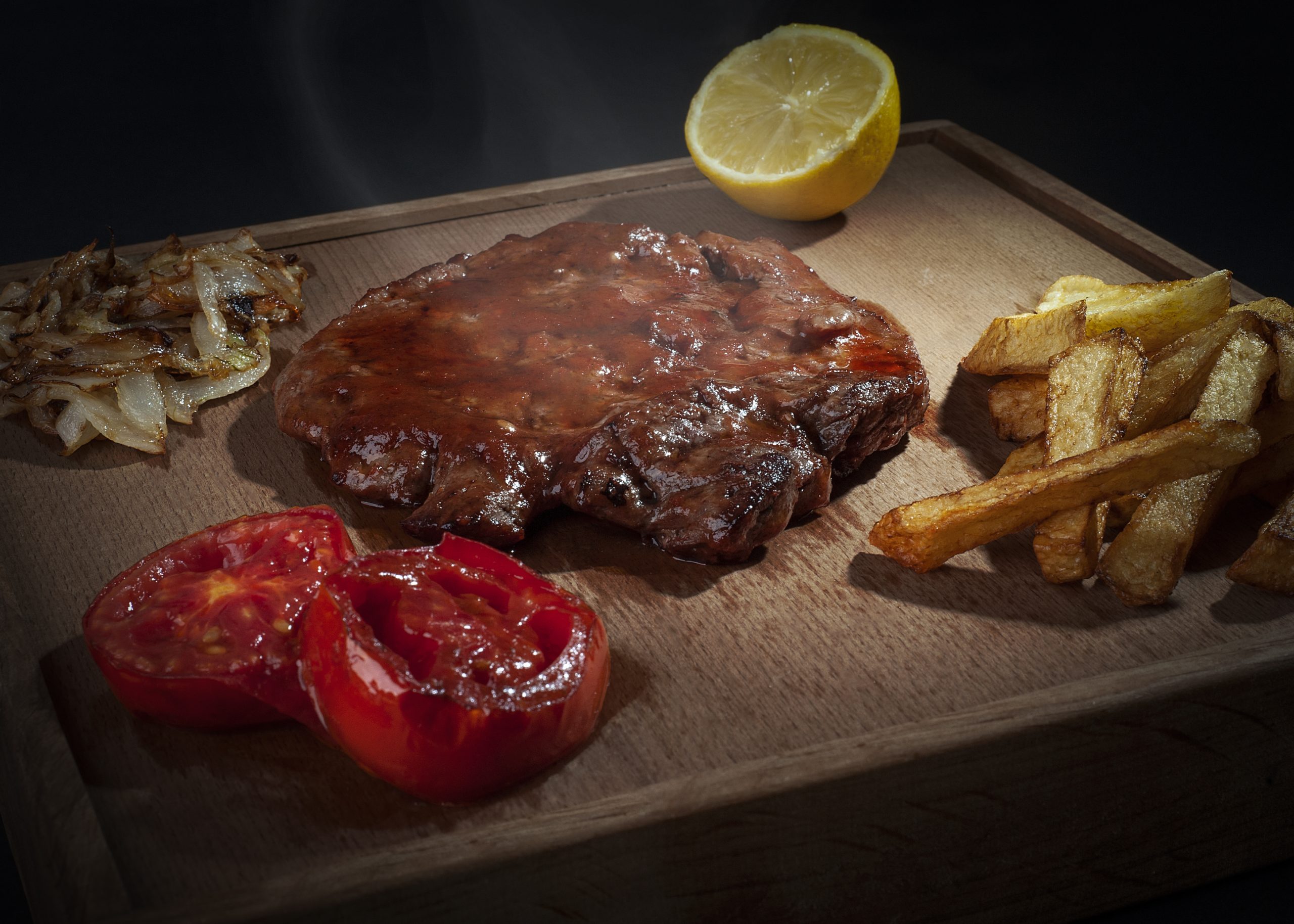 فضای داخلی رستوران کدخدا